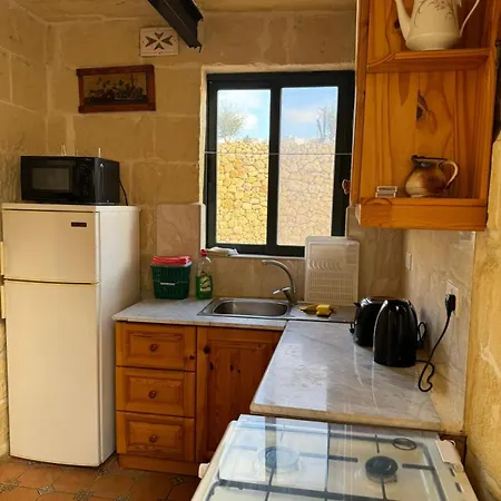 Casă la țară Tal-kaptan Victoria